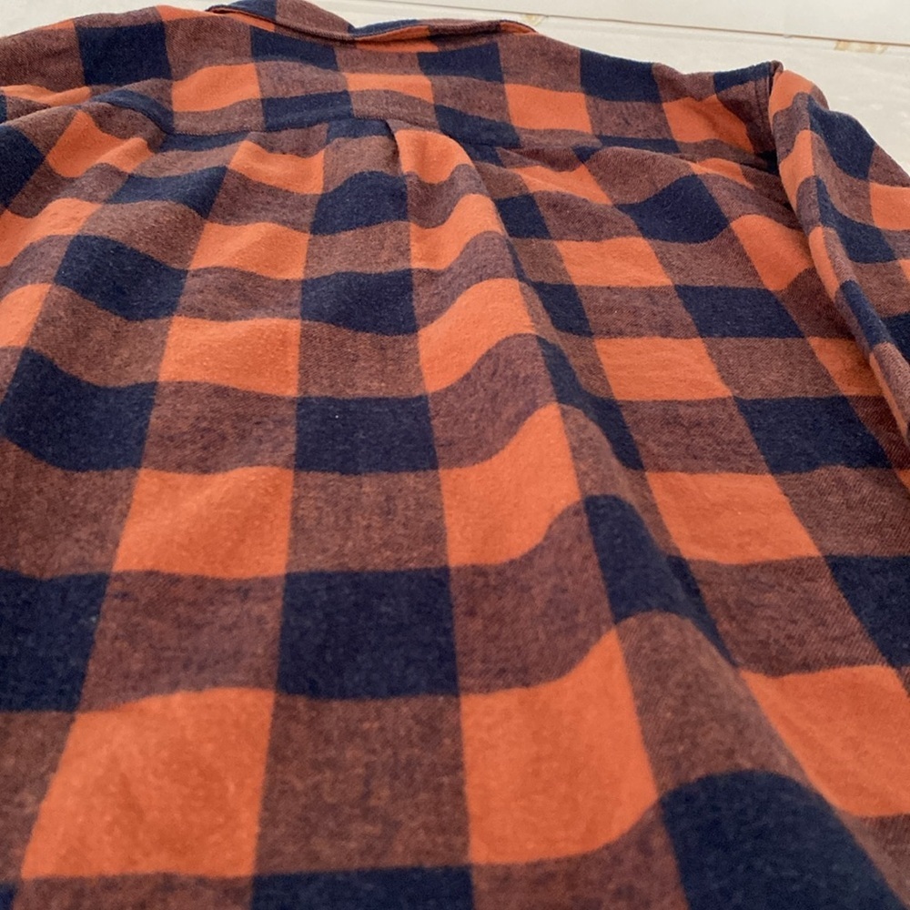 MARINE LAYER Classic Fit Balboa Button Down in Navy/Chutney Orange - Picture 14 of 15